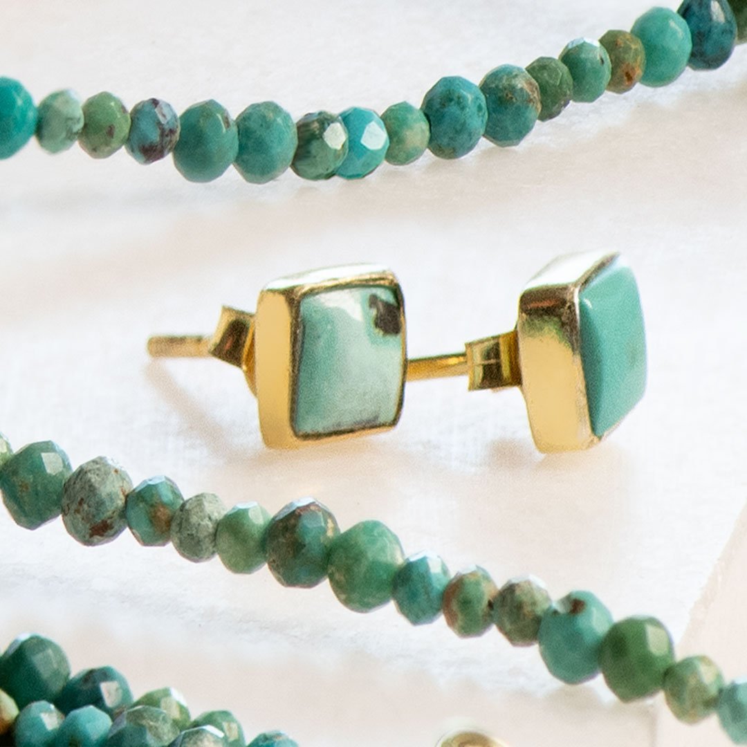 Keepsake - Turquoise Equestrian Horseshoe Necklace in Gold